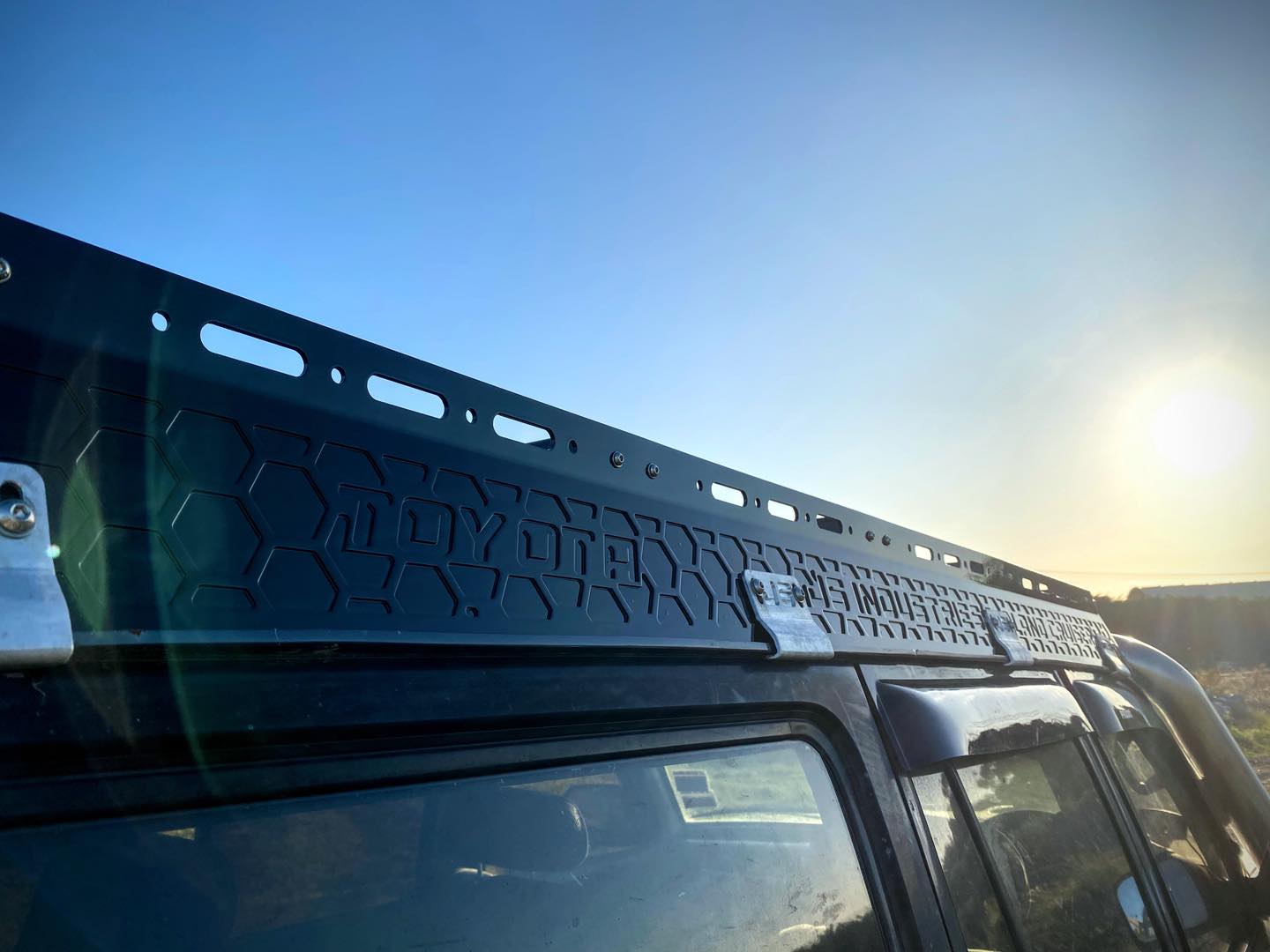80 Series Toyota Landcruiser Low Profile Aluminum Roof Rack.