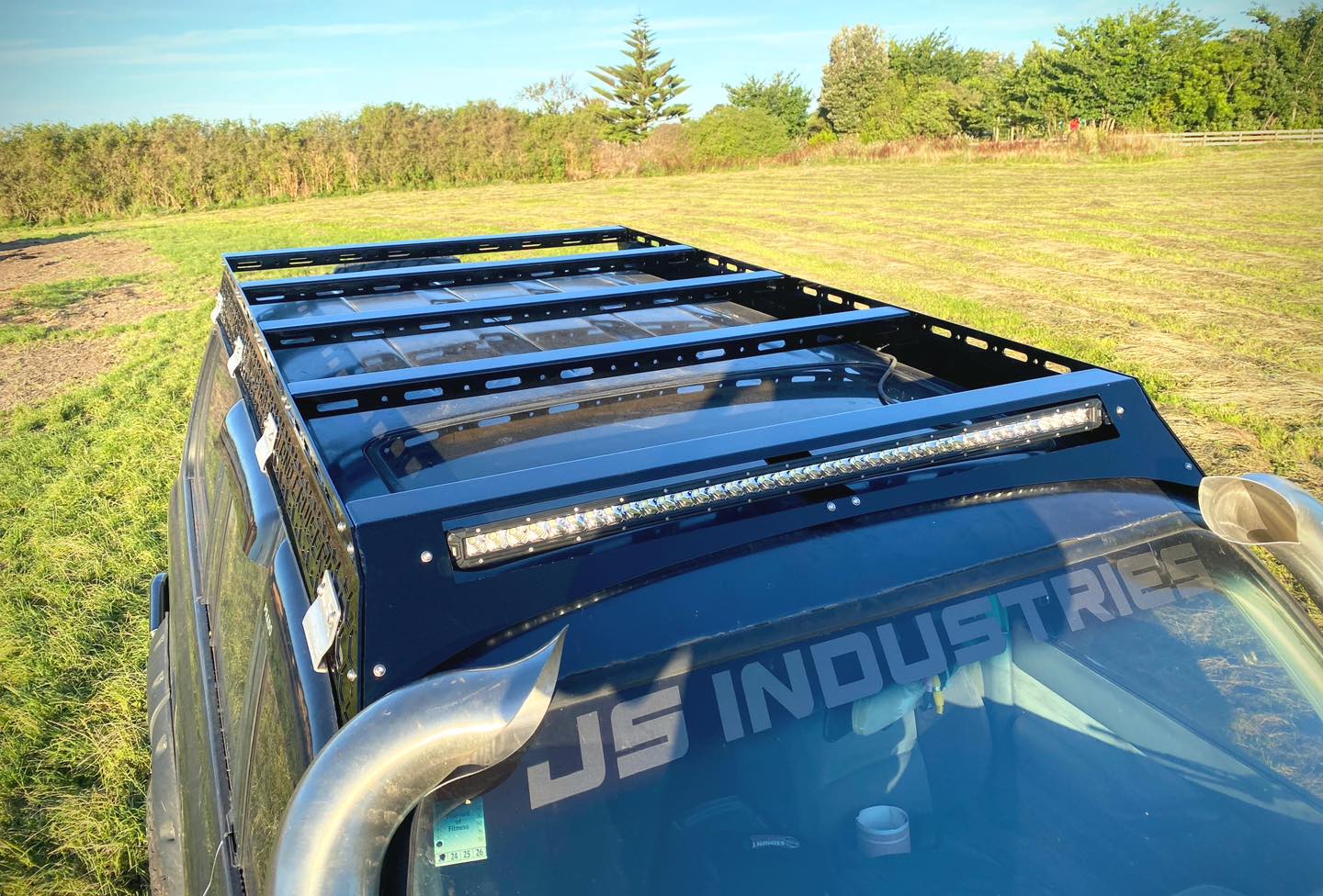 80 Series Toyota Landcruiser Low Profile Aluminum Roof Rack.
